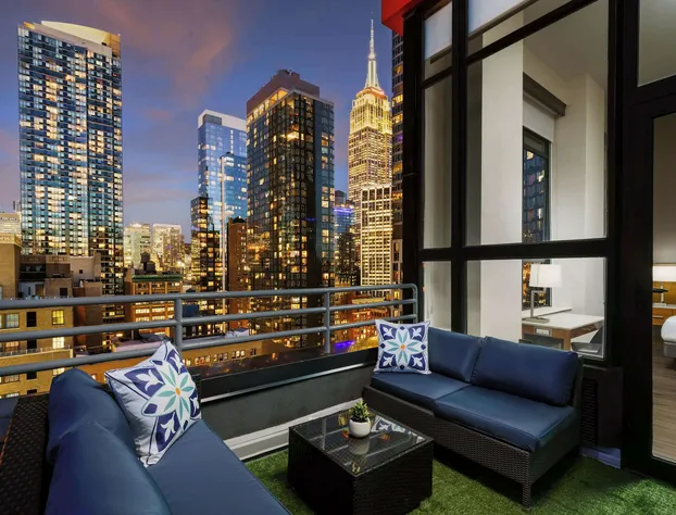 DoubleTree by Hilton Hotel New York City - Chelsea hotel detail image 3