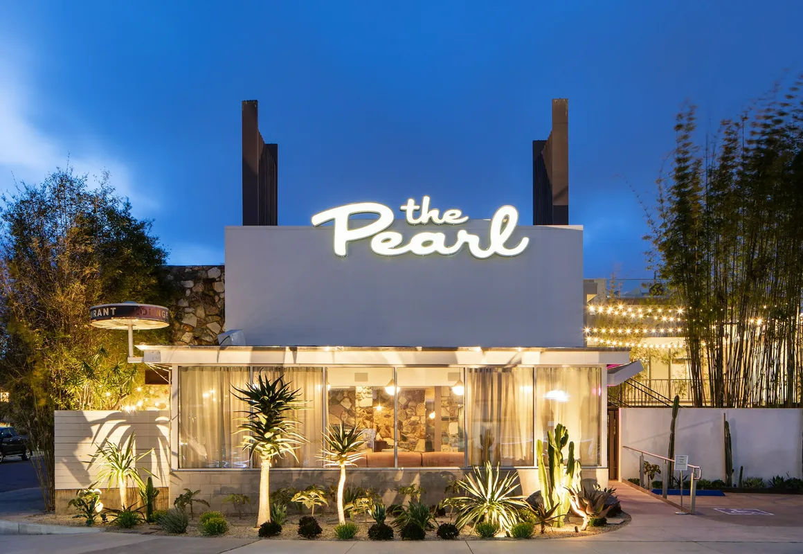 The Pearl Hotel hotel hero
