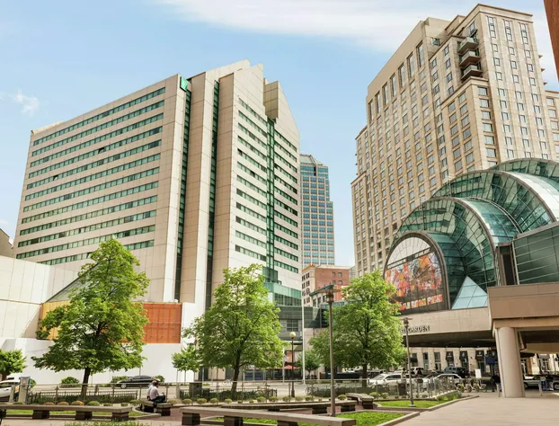 Embassy Suites by Hilton Indianapolis Downtown hotel detail image 2