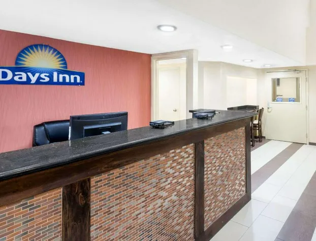 Days Inn by Wyndham Geneva/Finger Lakes hotel detail image 1