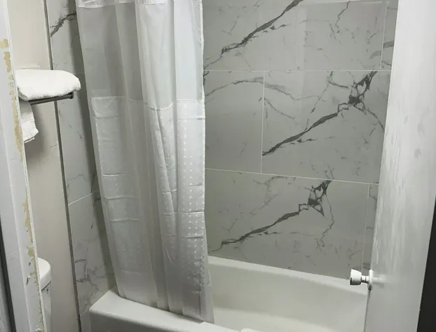 American Inn hotel detail image 3