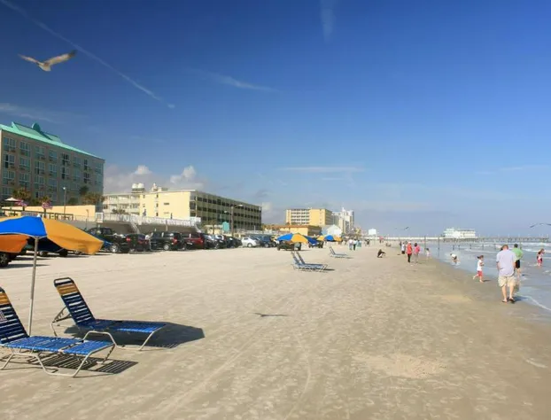 Hawaiian Inn Beach Resort hotel detail image 3