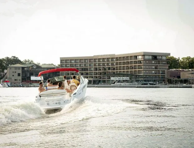 Camden on the Lake Resort & Spa hotel detail image 4