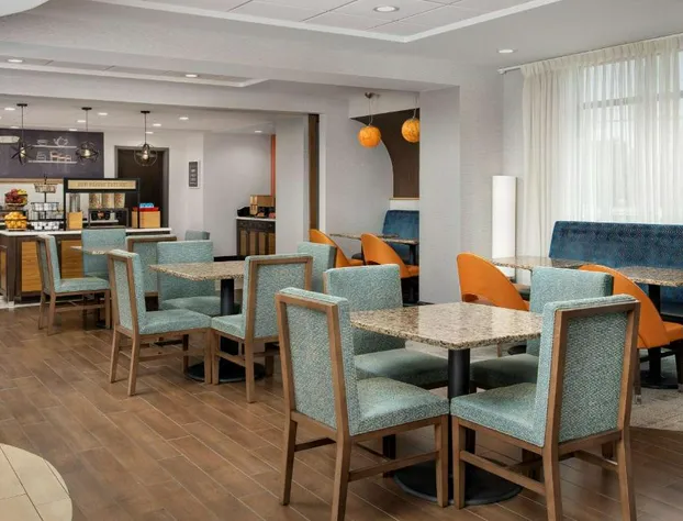 Hampton Inn Knoxville/Clinton I-75 hotel detail image 3