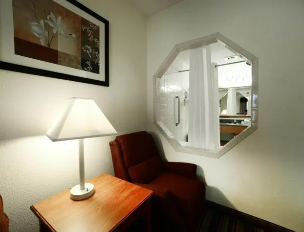 Baymont by Wyndham Marion hotel detail image 3