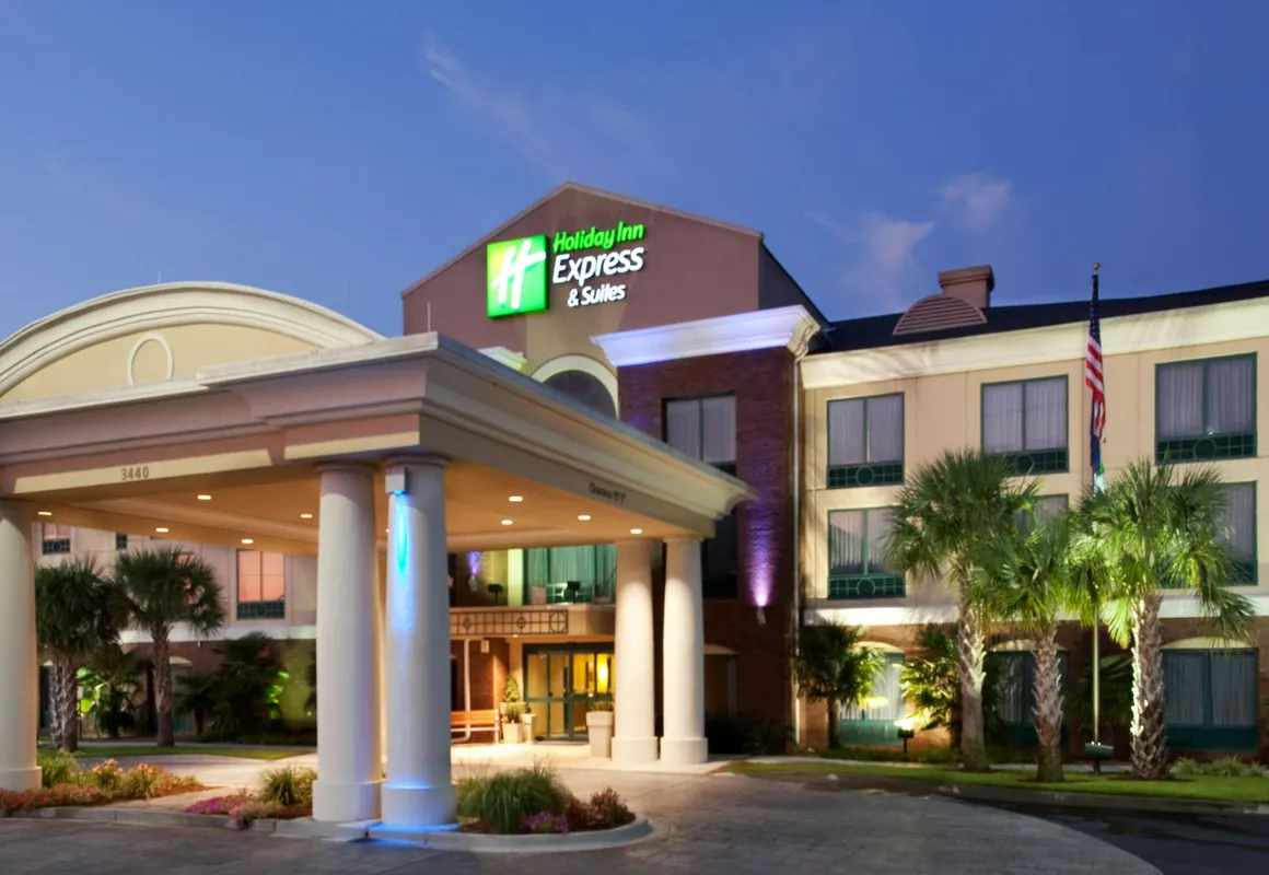 Holiday Inn Express & Suites Florence I-95 & I-20 Civic Ctr by IHG hotel hero