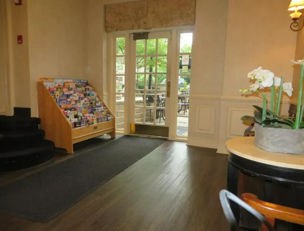 Best Western Plus Hawthorne Terrace Hotel hotel detail image 3