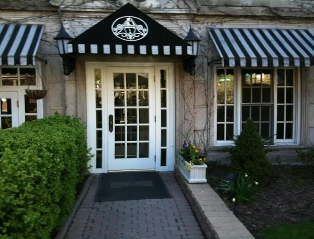 Best Western Plus Hawthorne Terrace Hotel hotel detail image 1