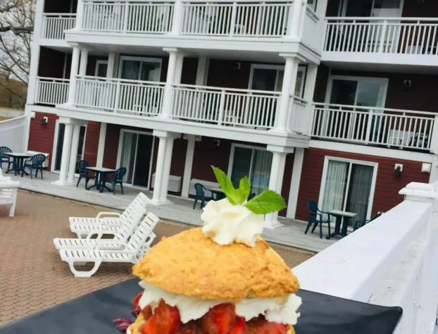 Inn on the Lake hotel detail image 1