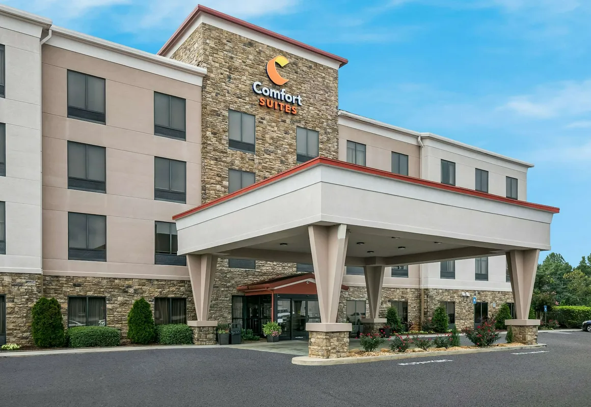 Comfort Suites Commerce hotel hero
