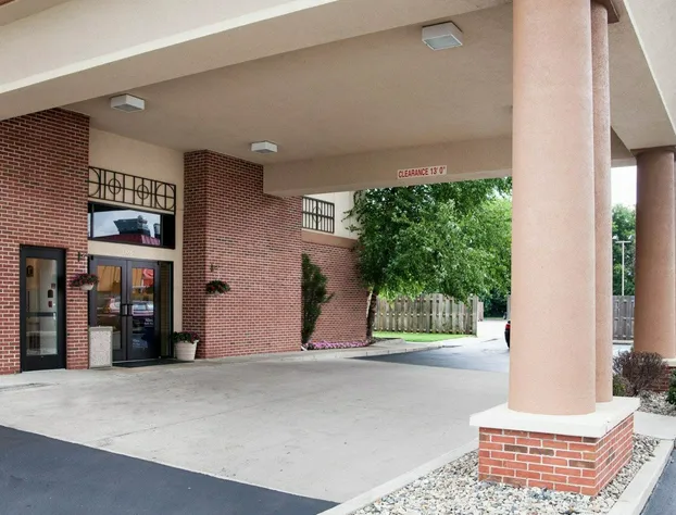 Quality Inn & Suites Niles hotel detail image 2