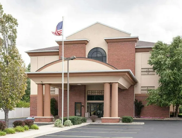 Quality Inn & Suites Niles hotel detail image 3