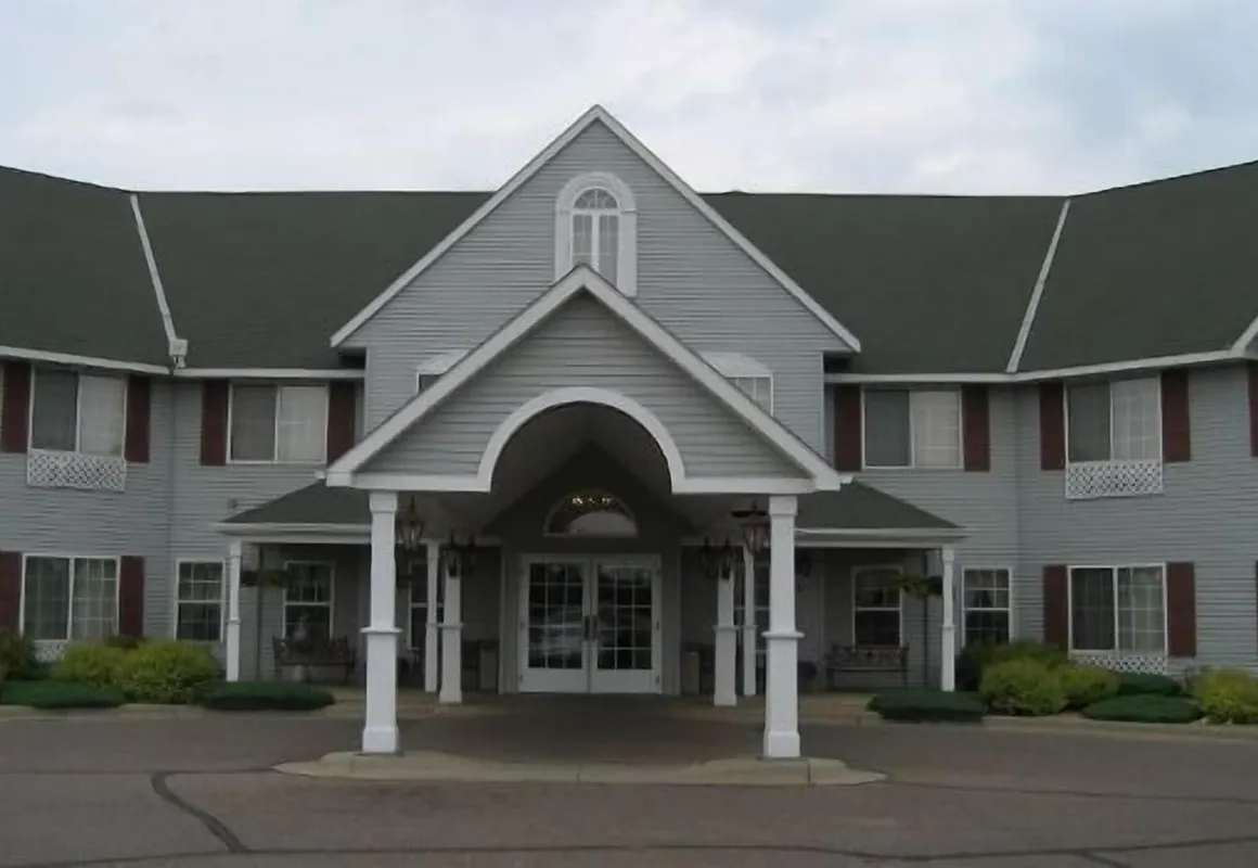 Crossings by GrandStay Inn&Suites hotel hero