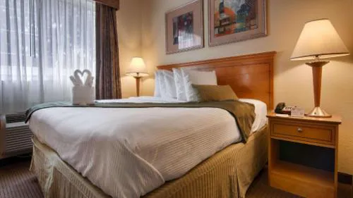 Best Western Plus Newport News Inn & Suites hotel detail image 2