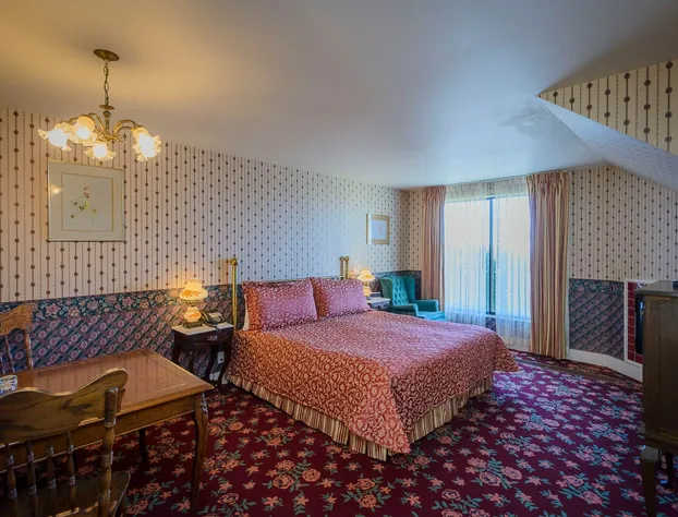 Hill House Inn hotel detail image 2