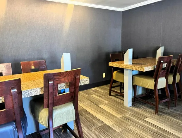 Baymont by Wyndham Meridian hotel detail image 4