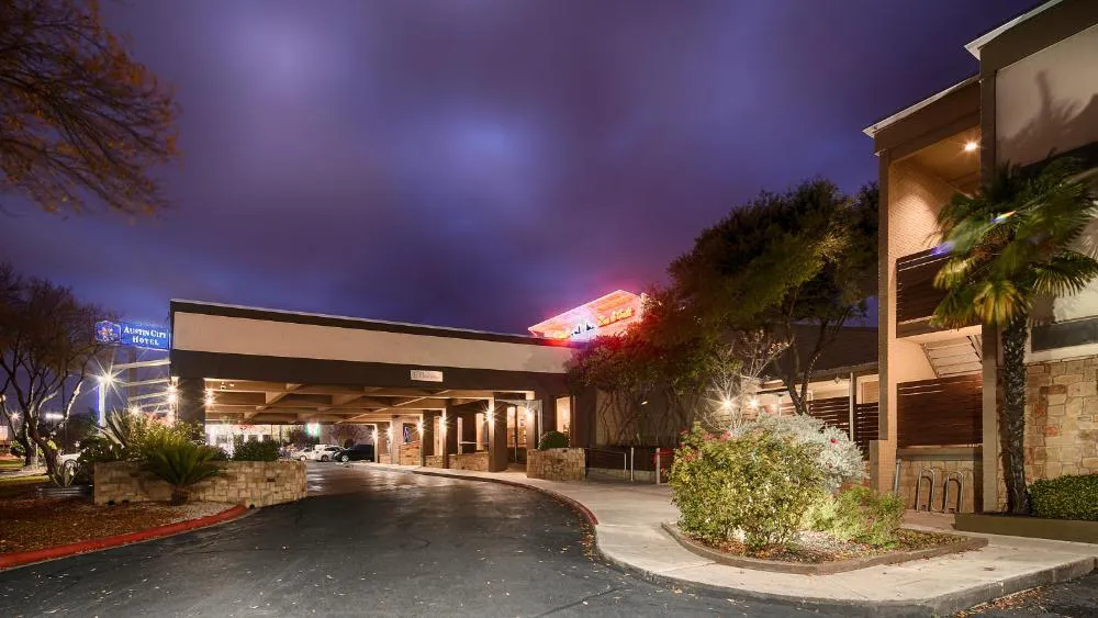 Aiden Austin City Hotel hotel hero