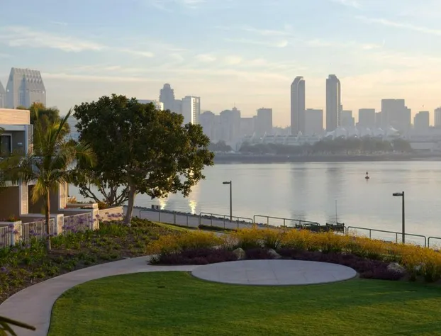 Coronado Island Marriott Resort & Spa hotel detail image 3