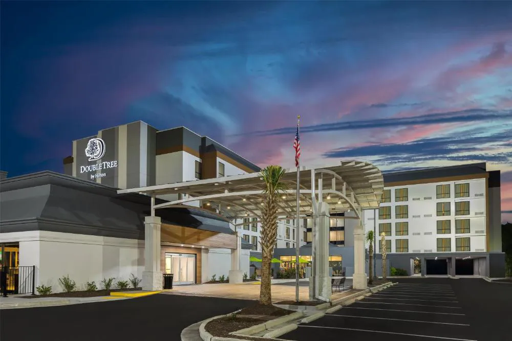 DoubleTree by Hilton Wilmington, NC hotel hero