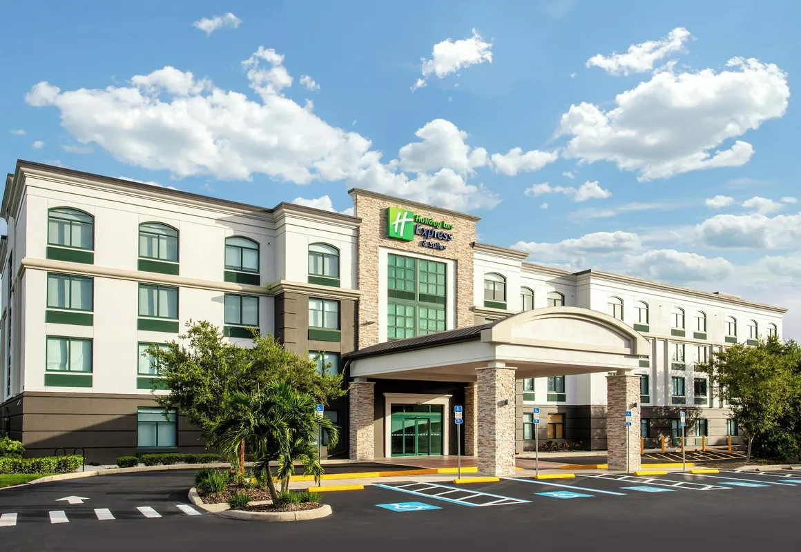 Holiday Inn Express & Suites Bradenton East-Lakewood Ranch by IHG hotel hero