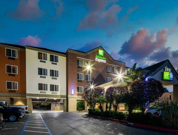 Holiday Inn Express Castro Valley - I-580 by IHG hotel detail image 2