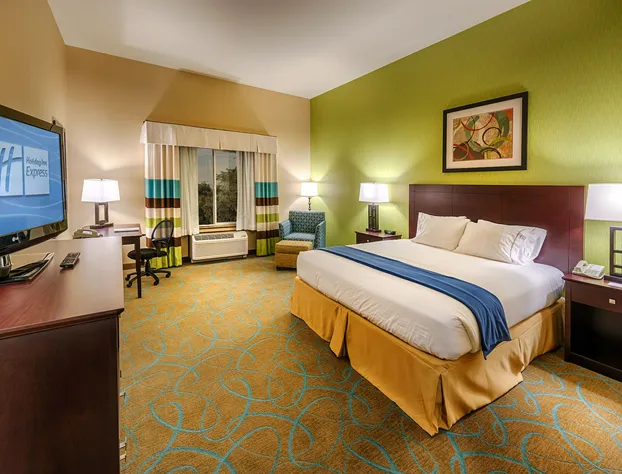 Holiday Inn Express Hotel & Suites Red Bluff-South Redding by IHG hotel detail image 1