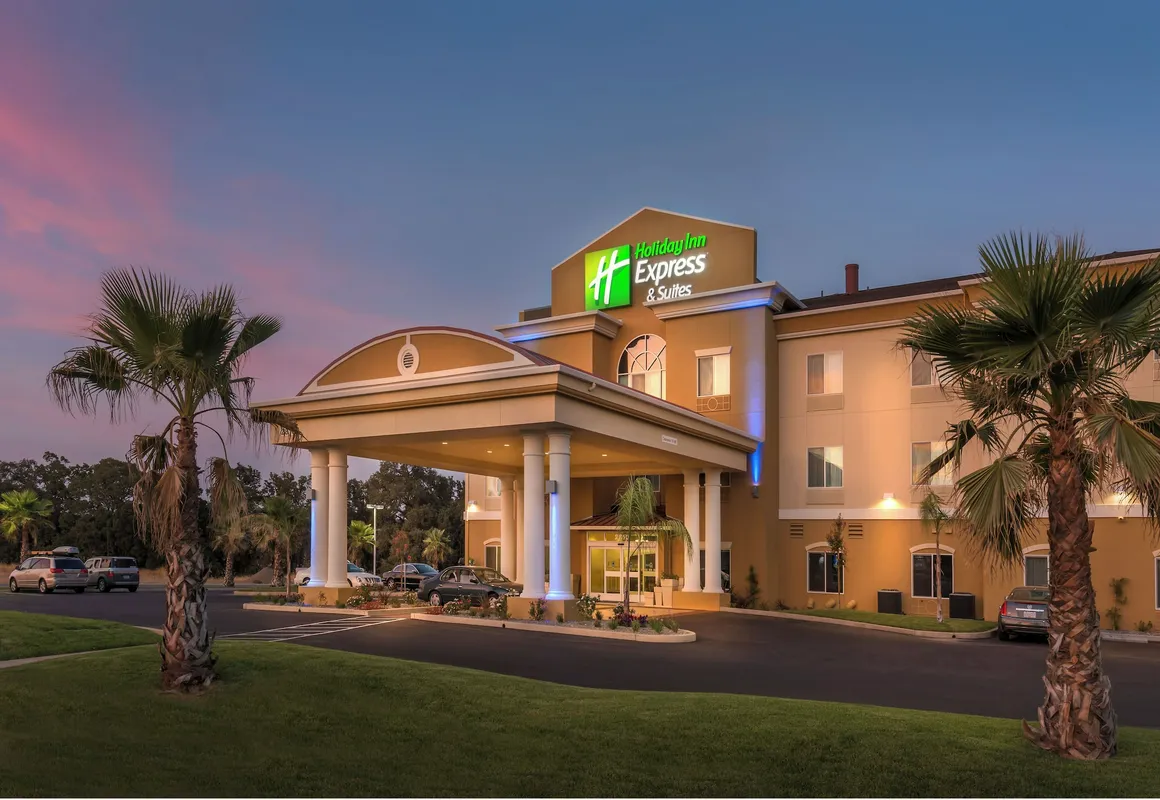 Holiday Inn Express Hotel & Suites Red Bluff-South Redding by IHG hotel hero