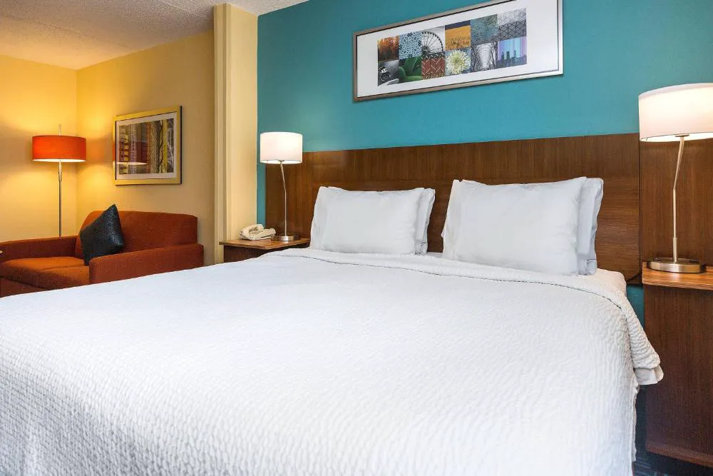 Fairfield Inn and Suites by Marriott Des Moines West hotel hero