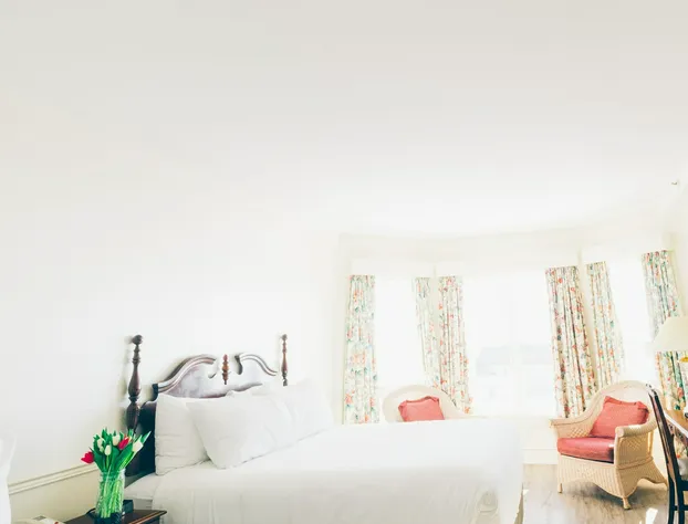 Loyalist Country Inn & Conference Centre hotel detail image 1