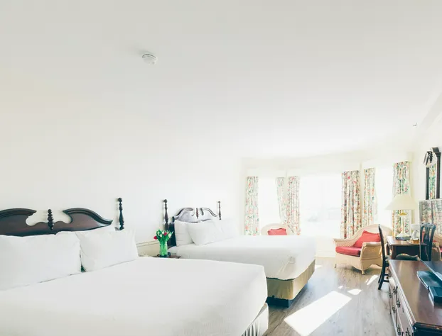 Loyalist Country Inn & Conference Centre hotel detail image 2