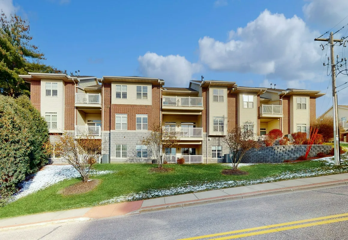 Delton Grand Resort hotel hero