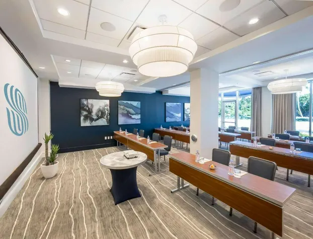 Sonesta Fort Lauderdale Beach hotel detail image 3