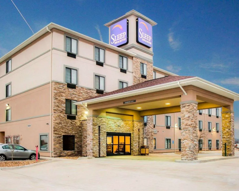 Sleep Inn & Suites Fort Campbell hotel hero