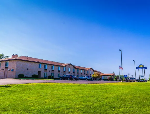 Days Inn by Wyndham Hurley hotel detail image 1