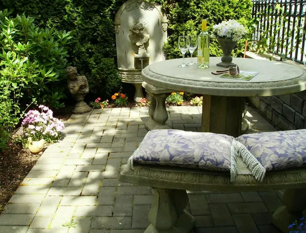 Beacon Inn at Sidney hotel detail image 2