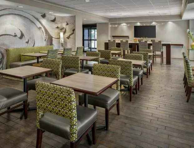 Hampton Inn Rochester Irondequoit hotel detail image 3