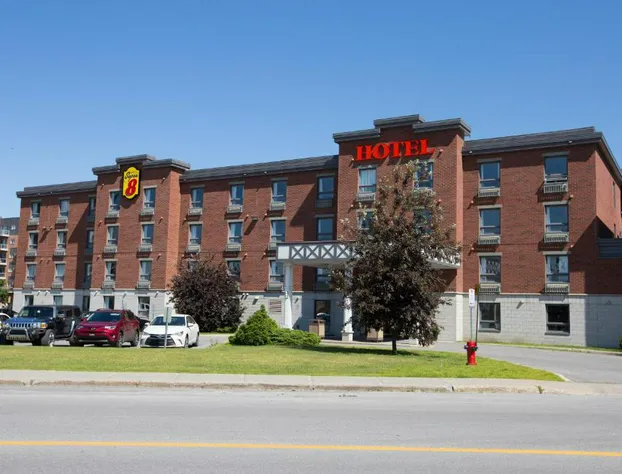 Super 8 by Wyndham Lachenaie/Terrebonne hotel detail image 2