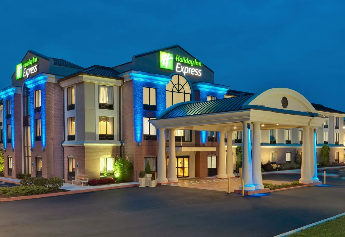 Holiday Inn Express & Suites Quakertown - Allentown Area by IHG hotel hero
