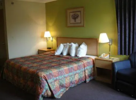 Regency Inn Geneseo IL I-80 hotel detail image 4