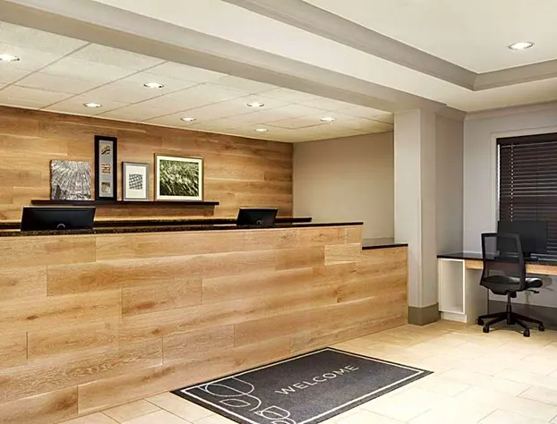 Country Inn & Suites by Radisson, St. Cloud East, MN hotel detail image 2