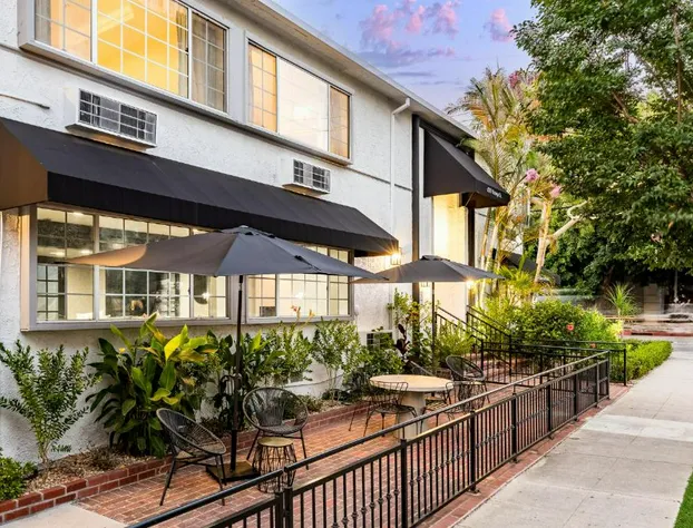 Wilshire Crest Hotel Los Angeles hotel detail image 4