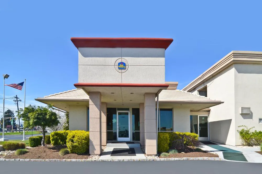 The Garden Executive Hotel hotel hero