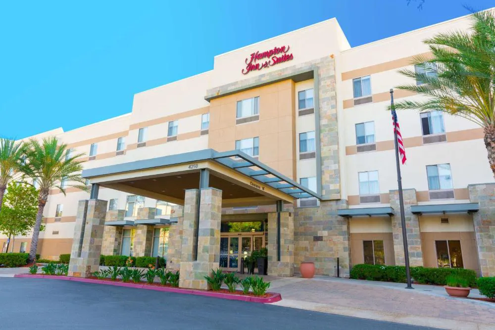 Hampton Inn & Suites Riverside/Corona East hotel hero
