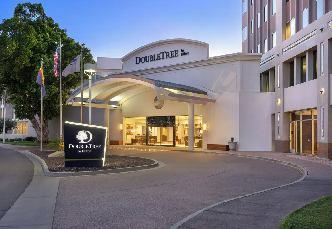 DoubleTree by Hilton Phoenix Midtown hotel hero