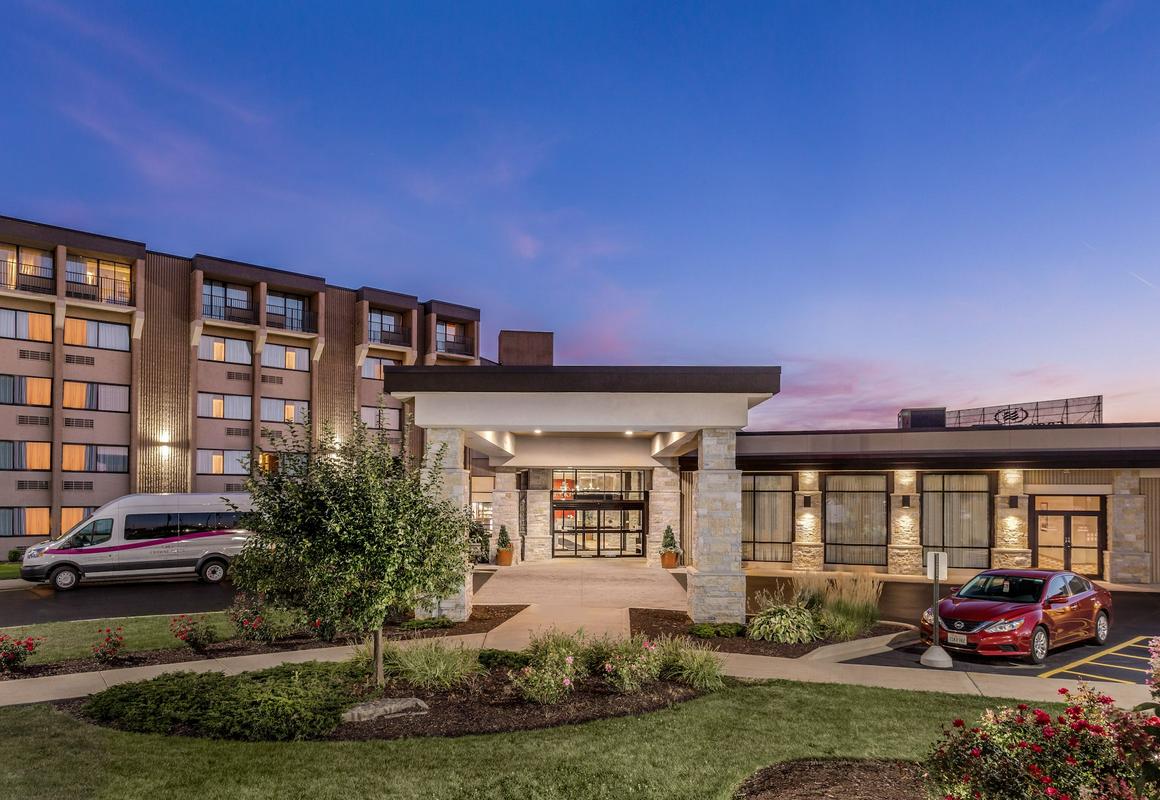 Crowne Plaza Milwaukee South, an IHG Hotel hotel hero