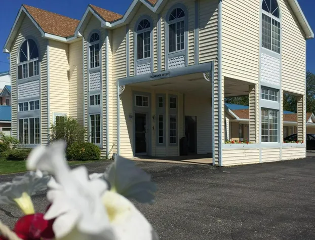 Thunderbird Inn hotel detail image 3