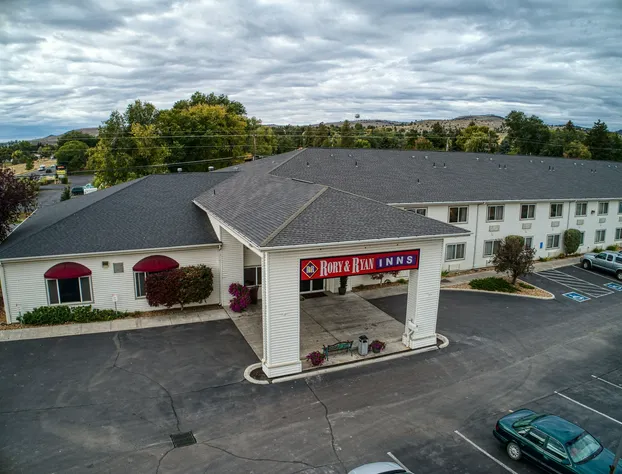 Rory & Ryan Inn hotel detail image 1