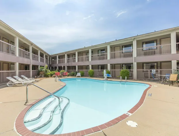 Motel 6 Little Rock, AR - Airport hotel detail image 1