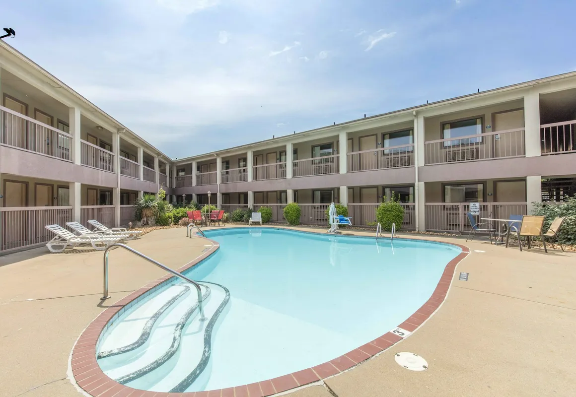 Motel 6 Little Rock, AR - Airport hotel hero