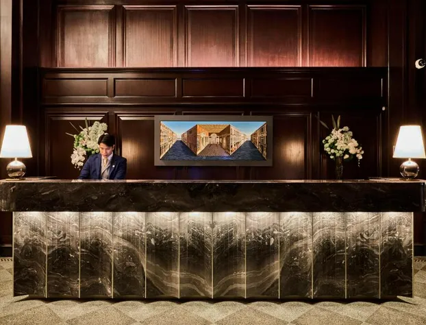 Rosewood Hotel Georgia hotel detail image 3